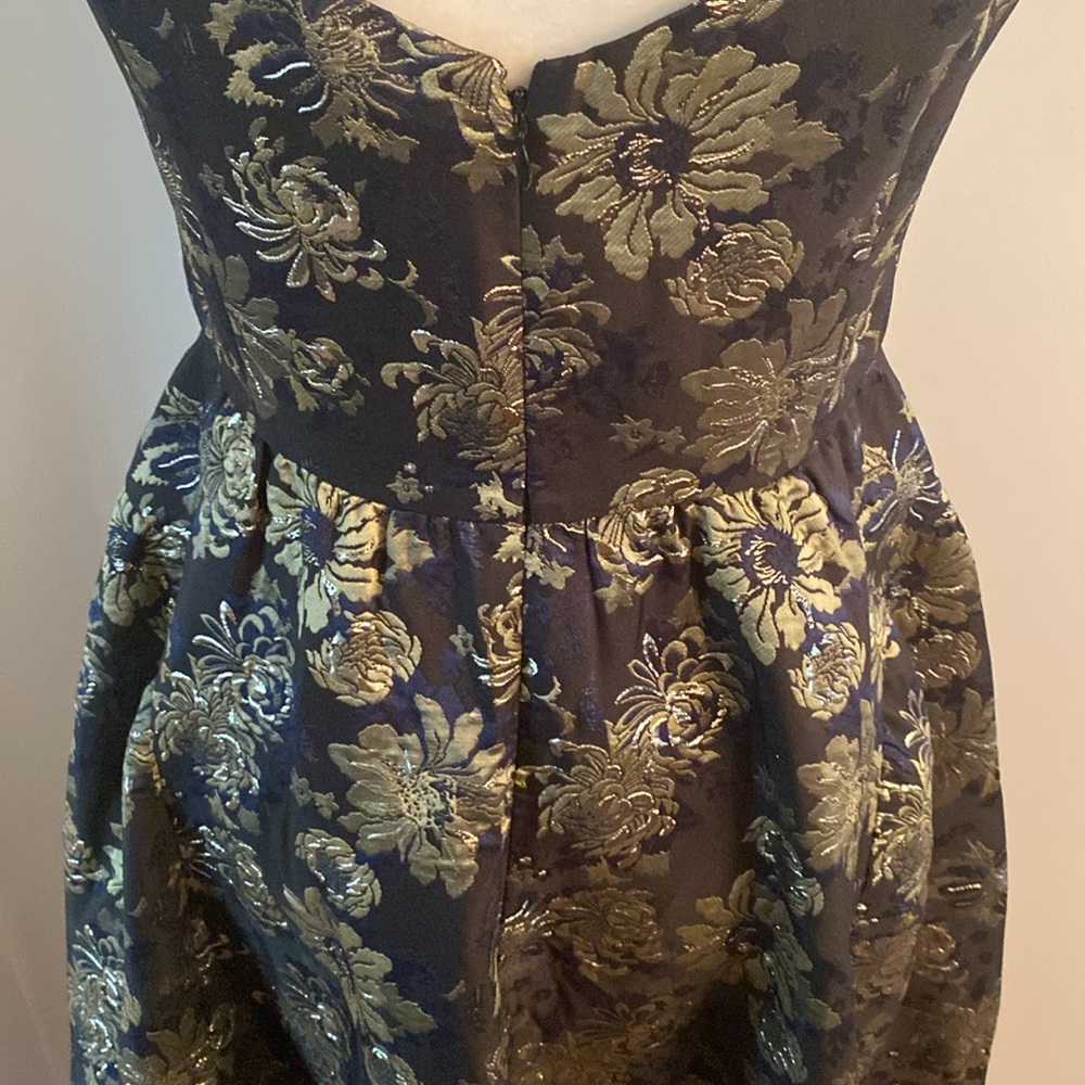 Venus size 4 fit and flare party dress - Picture 8 of 12